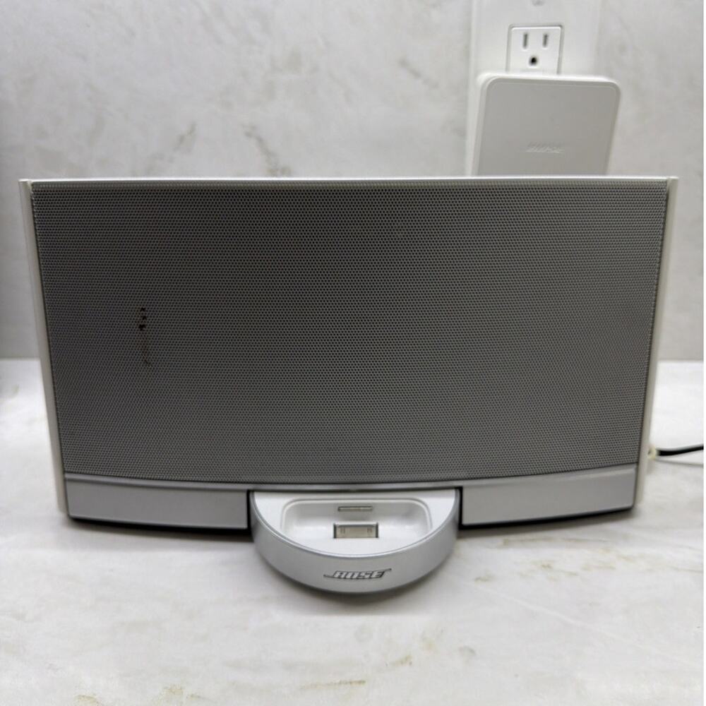 Bose N123 Sounddock Portable Digital Music System Remote Bag Power Cord WORKS